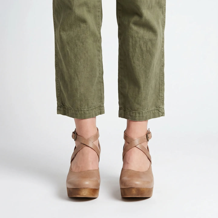 Aleria - Closed-Toe Wedge Heels