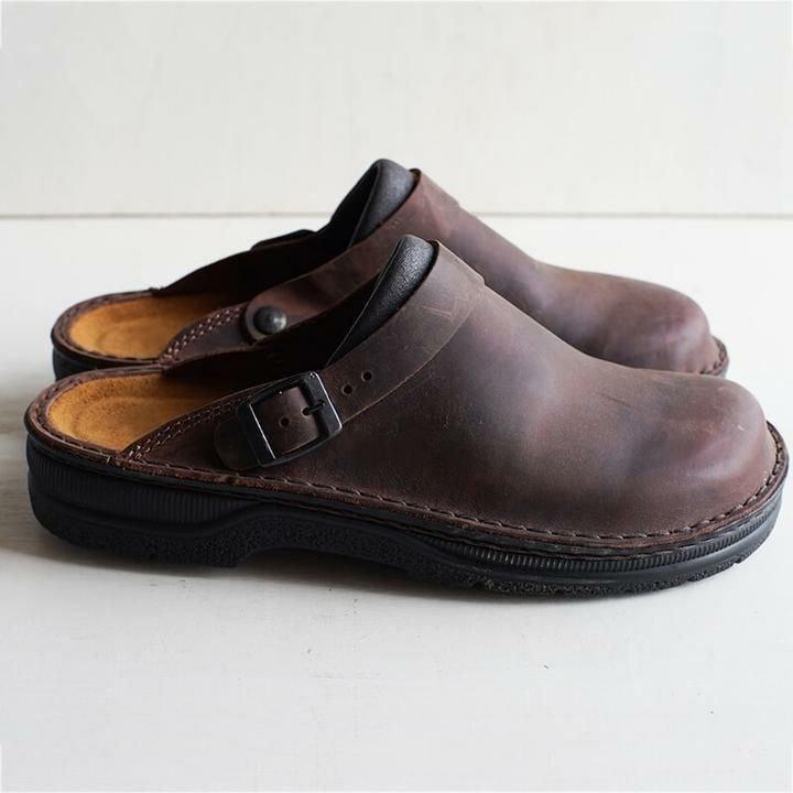 Men’s Leather Slippers with Orthopedic Support and Breathable Design