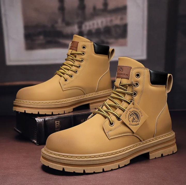Men’s Lace-Up Boots with Leather Upper and Sturdy Outsole