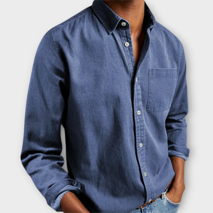 Men’s Shirt with Refined Collar and Button Closure