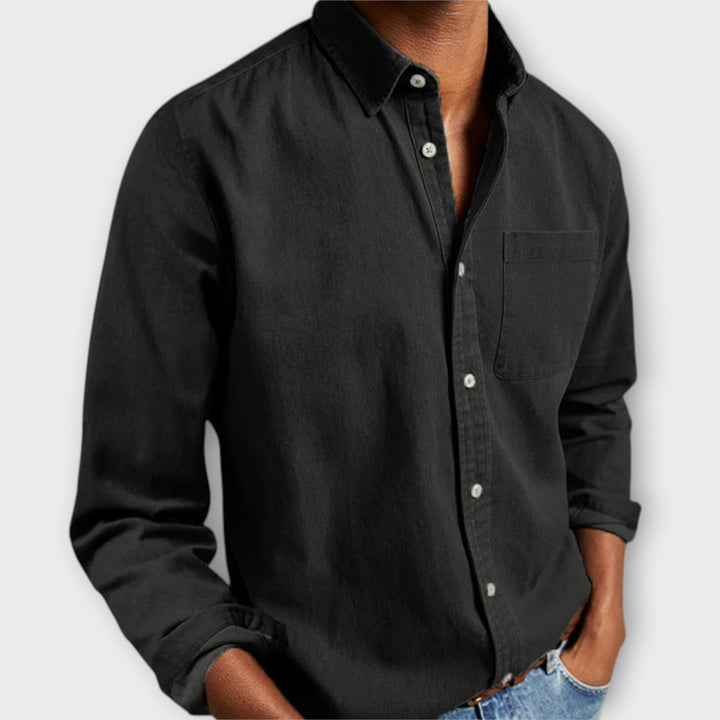 Men’s Shirt with Refined Collar and Button Closure