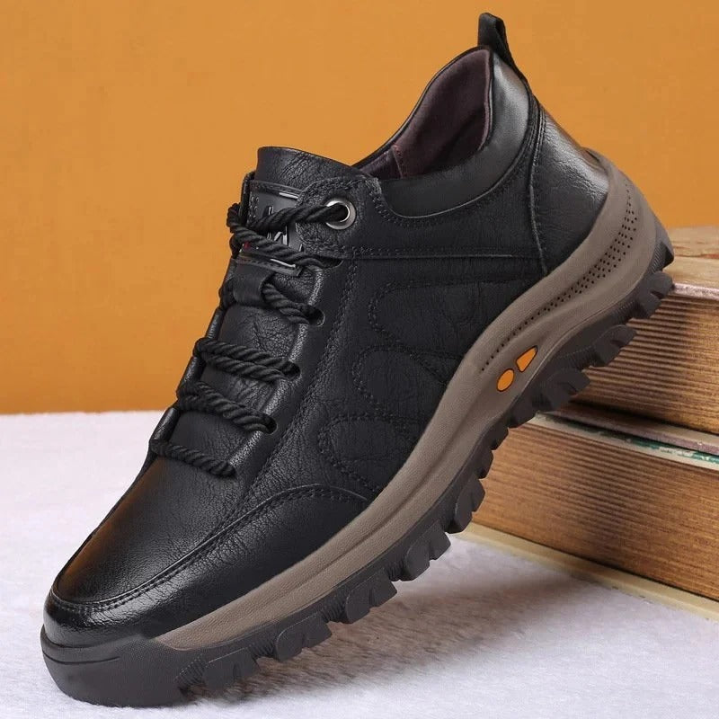 Men’s Shoes with Upper and Rugged Outsole