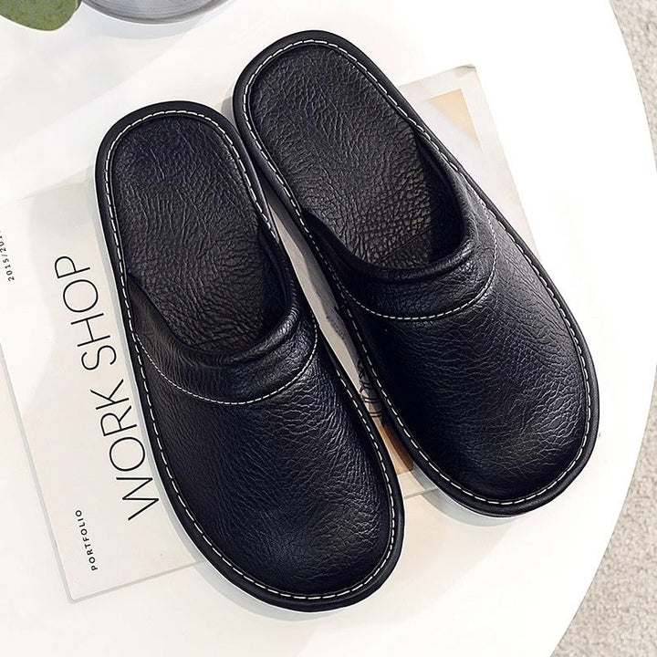 Men’s Slippers with Adjustable Fit and Classic Design