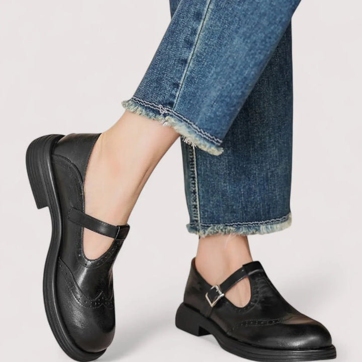 Women’s Mary Jane Shoes with Classic Strap