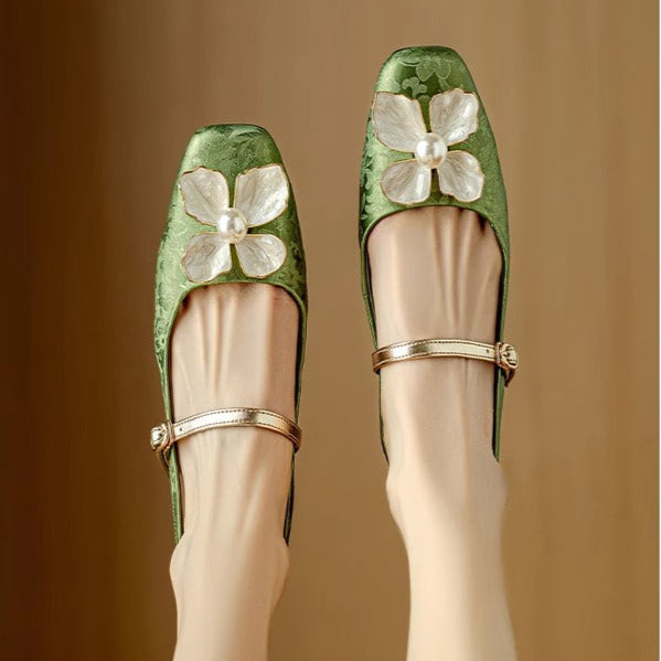 Women’s Pumps with Floral Detail and Block Heel