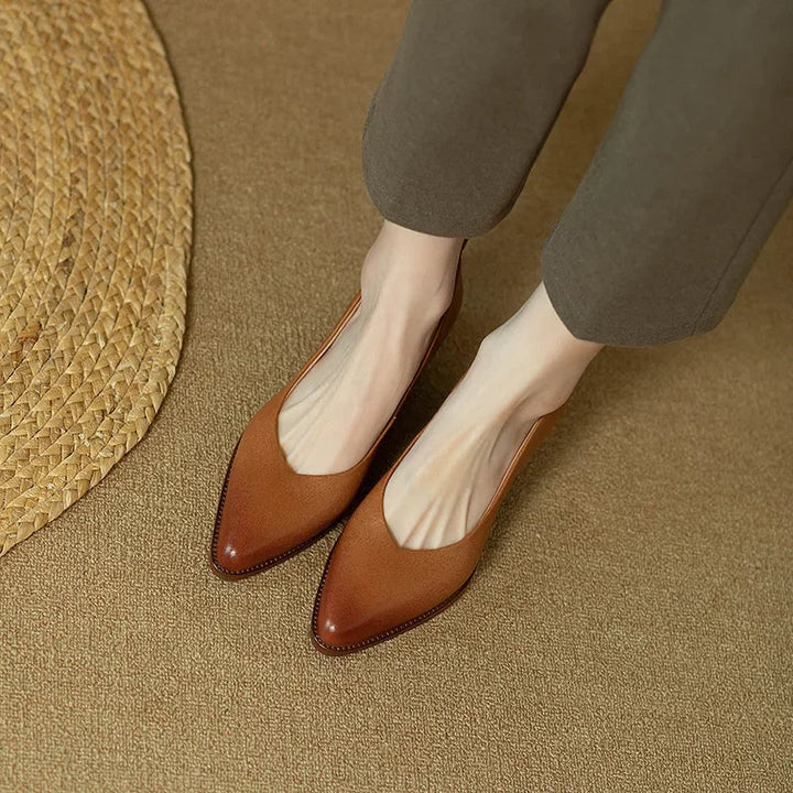 Women’s Pumps with Pointed Toe and Block Heel