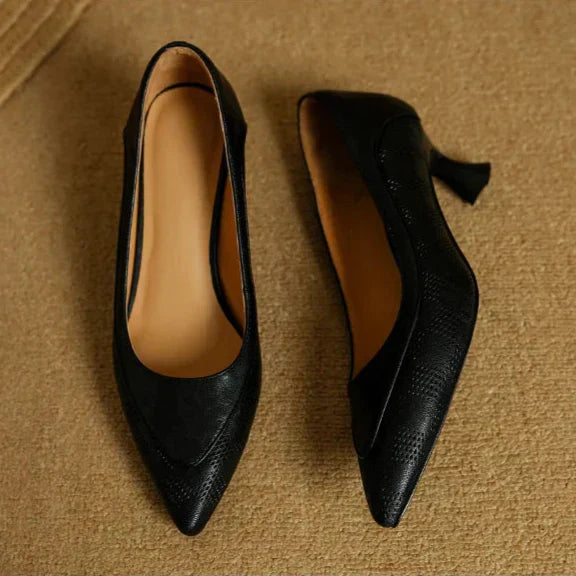 Women’s Pumps with Pointed Toe and Mid Heel