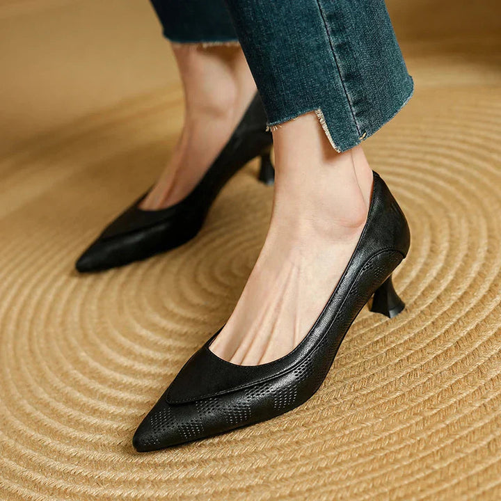 Women’s Pumps with Pointed Toe and Mid Heel