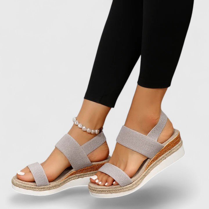 Women’s Sandals with Adjustable Straps and Flexible Sole
