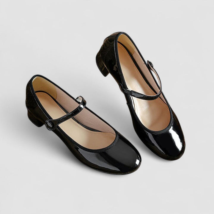 Women’s Shoes with Supportive Insole and Flexible Design
