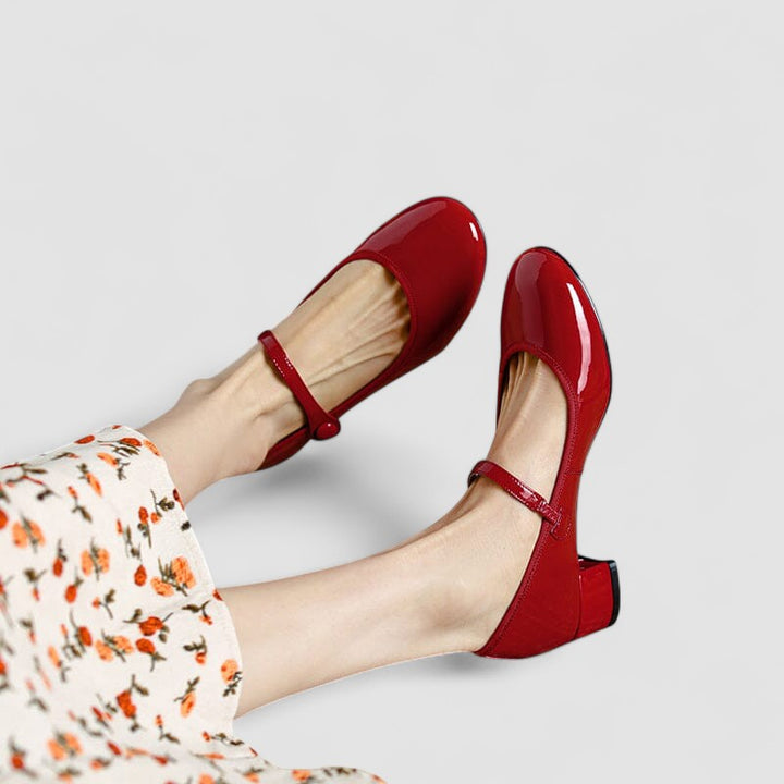Women’s Shoes with Supportive Insole and Flexible Design
