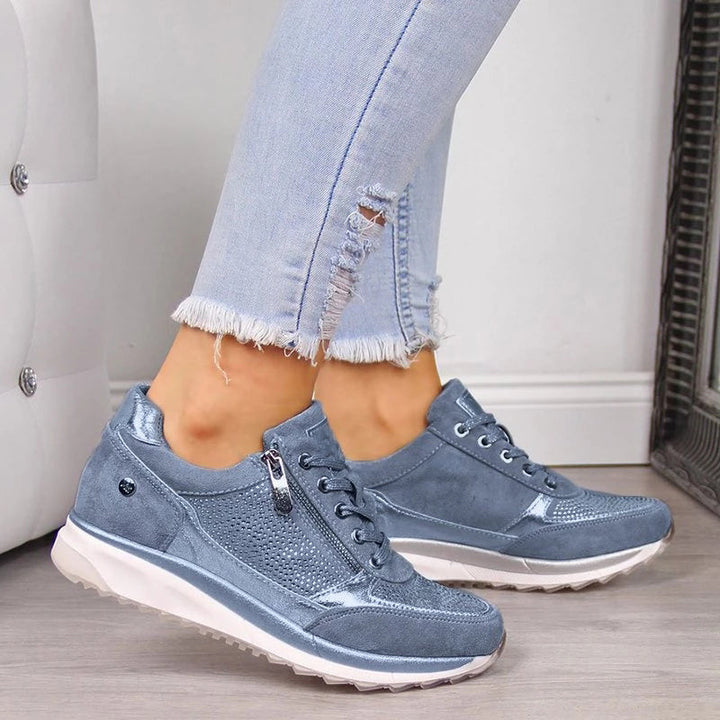Women’s Shoes with Thick Sole and Textured Surface