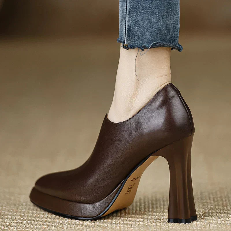 Women’s Slingback Heels with Pointed Toe and Strap Closure