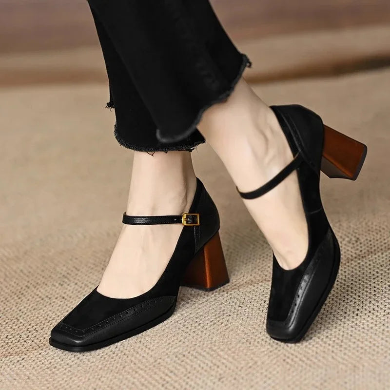 Women’s Slingback Heels with Pointed Toe and Strap Fastening