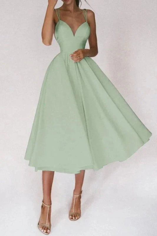 Women’s V-neck Dress with Adjustable Straps and Stylish Design