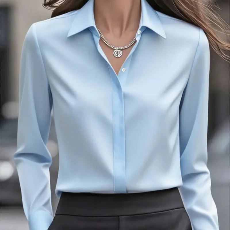 Women’s Classic Blouse with Button Detail and Classic Collar