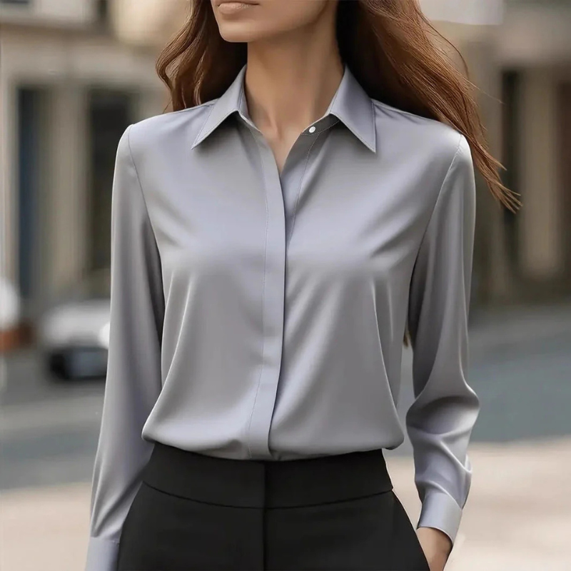 Women’s Classic Blouse with Button Detail and Classic Collar