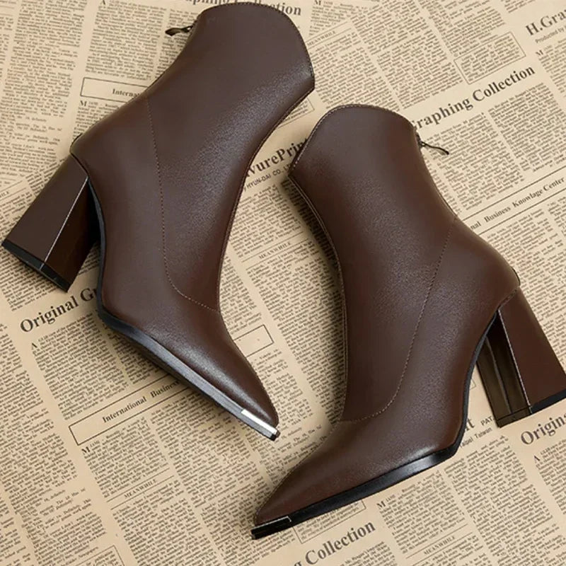 Womens Chelsea Boots with Chrome Tip and Rubber Outsole