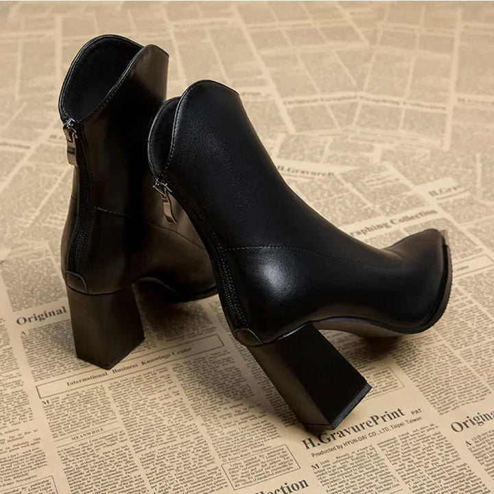 Womens Chelsea Boots with Chrome Tip and Rubber Outsole
