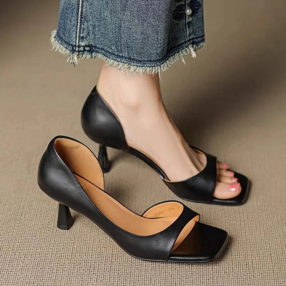 Women’s Heels with Square Toe and Mid Heel
