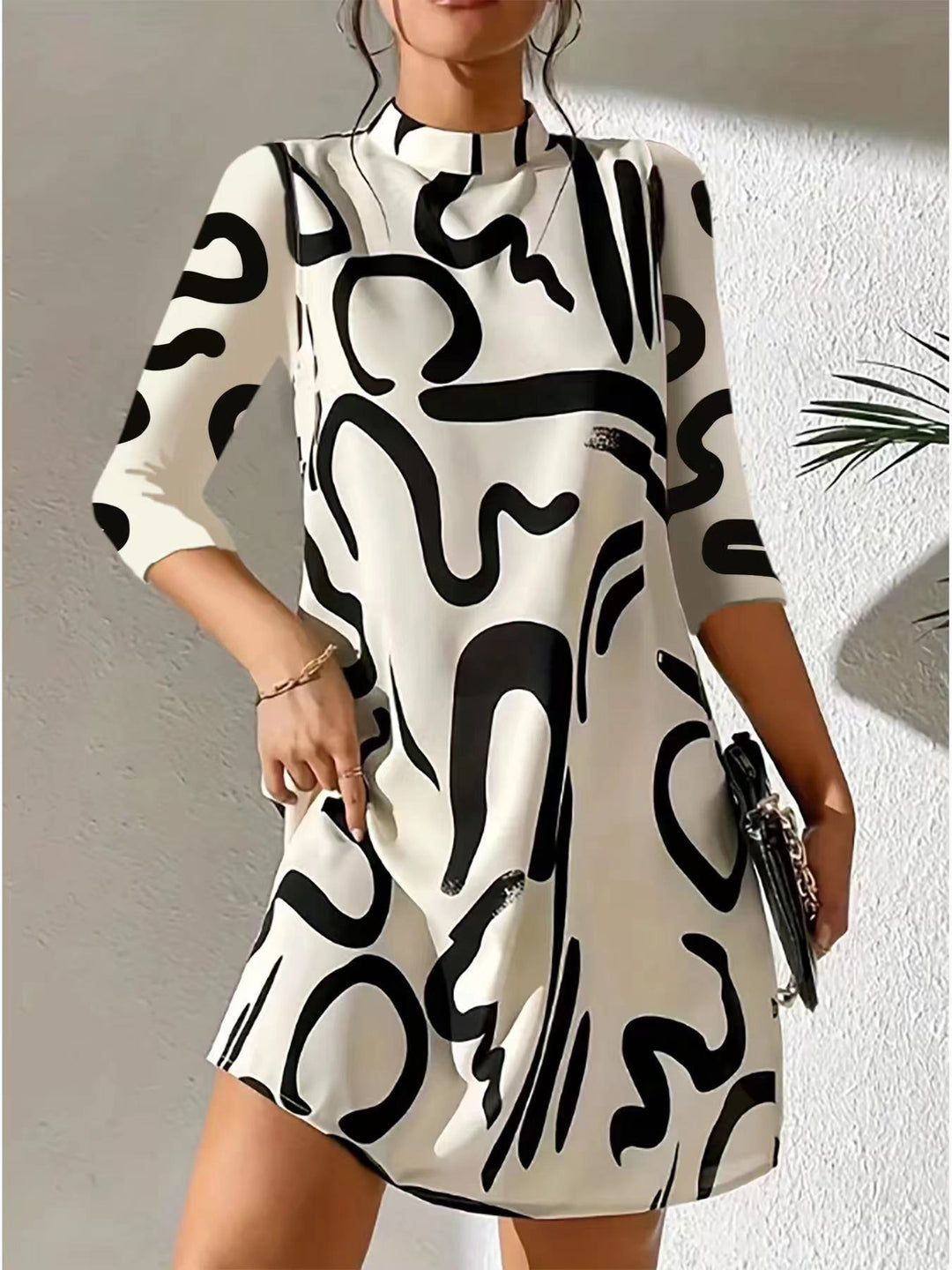 Women’s Mini Dress with Round Neck and 3/4 Sleeves