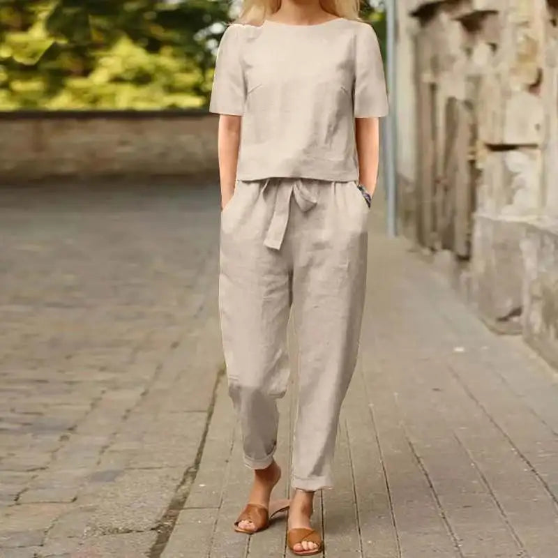 Women's Two-Piece Set with Crew Neck Top and Relaxed Pants